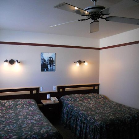 Motel Normandie Louiseville Extérieur photo