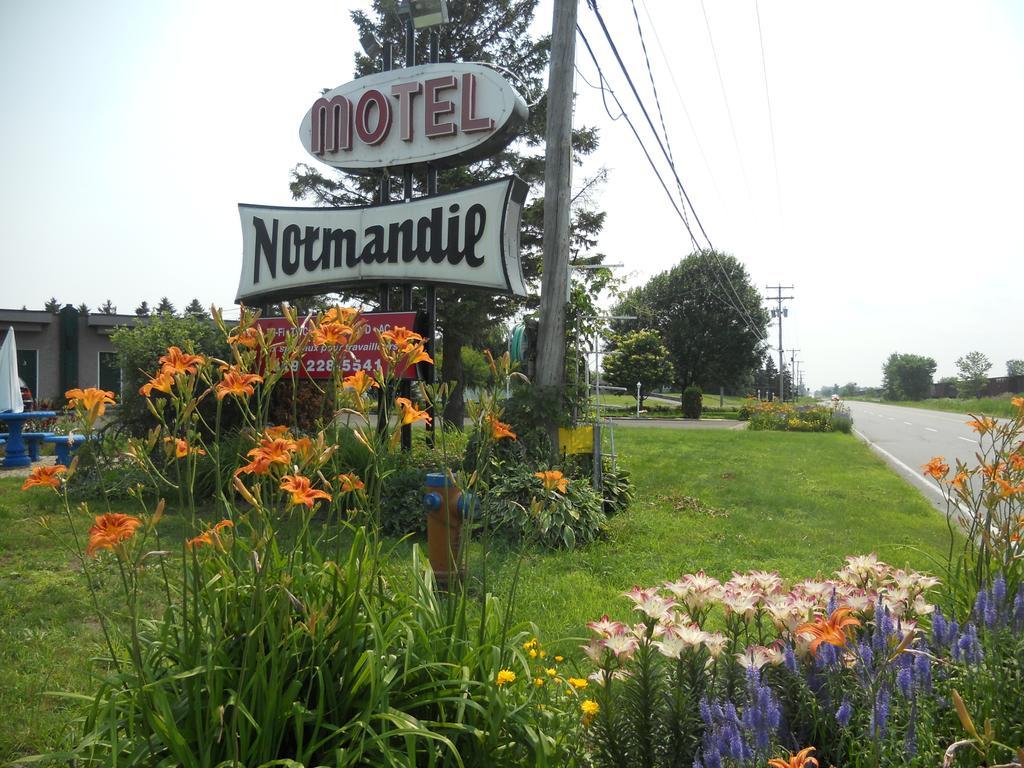 Motel Normandie Louiseville Extérieur photo