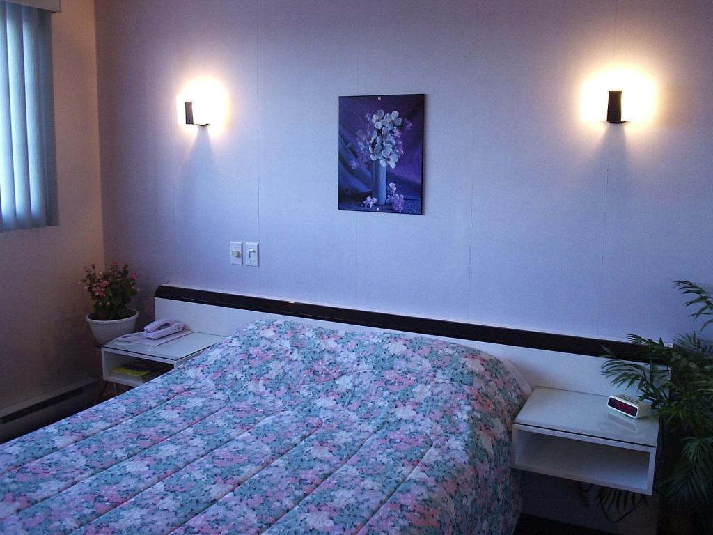 Motel Normandie Louiseville Extérieur photo