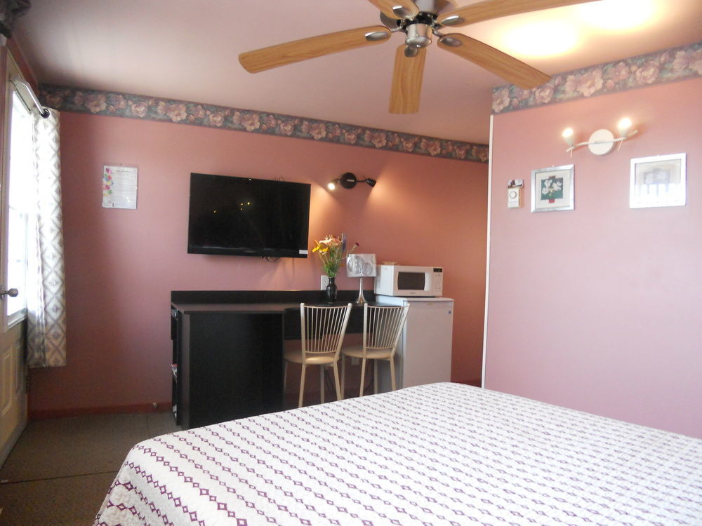Motel Normandie Louiseville Extérieur photo