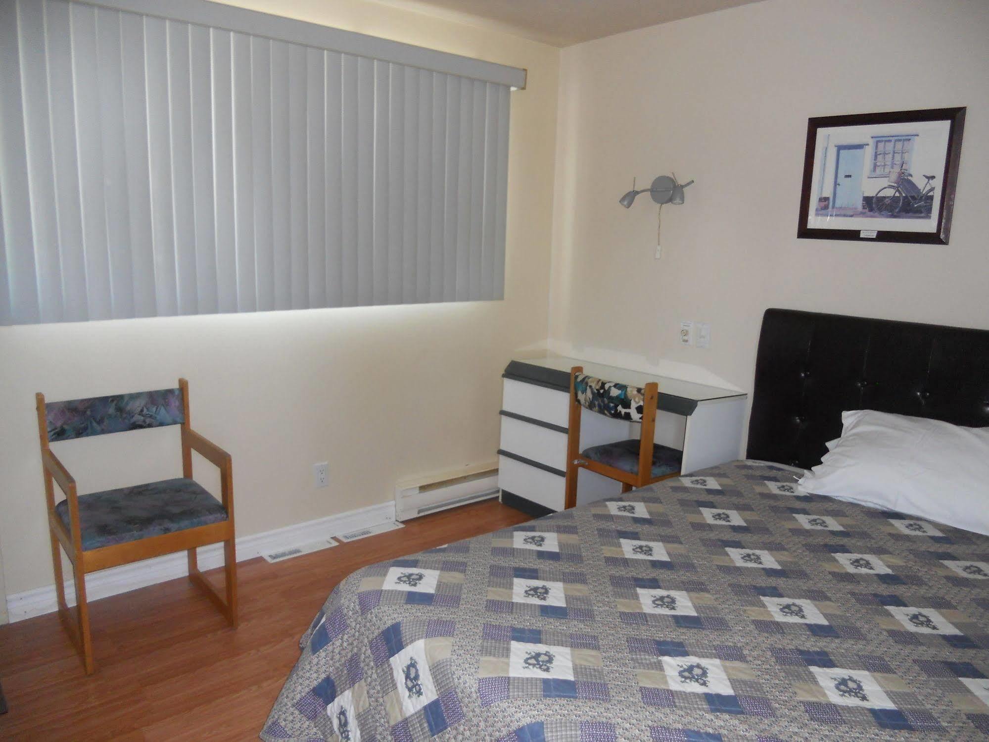 Motel Normandie Louiseville Extérieur photo